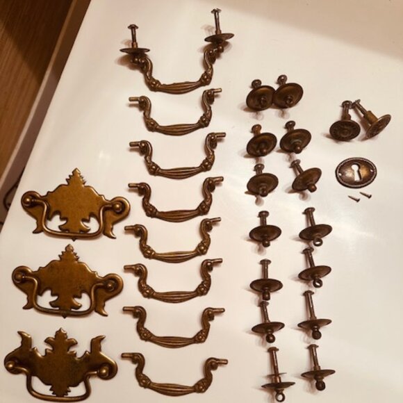 Genuine Antique Brass Cabinet Drawer Pulls with Screws - Picture 1 of 7